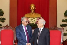 El secretario general del Partido Comunista de Vietnam, Nguyen Phu Trong, recibió al entonces presidente de Bangladesh, Md. Abdul Hamid, en Hanói en agosto de 2015 (Fuente:VNA)
