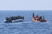 Impedir la ola migratoria a Europa, problema pendiente de solución 