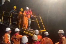 El marinero filipin fue rescatado por fuerzas de socorro vietnamitas.