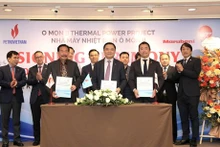Acto de rúbrica (Foto: petrovietnam.petrotimes.vn)