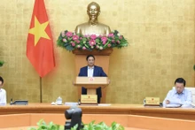 [Foto] Premier de Vietnam preside reunión ordinaria en octubre