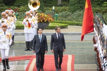 [Foto] Presidente de Vietnam preside ceremonia de bienvenida a su homólogo francés