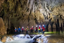 Descubren cueva de Tu Lan en provincia de Quang Binh
