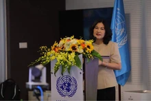 Nguyen Thi Ha, viceministra del Ministerio de Trabajo, Inválidos de Guerra y Asuntos Sociales habla en el evento. 