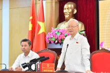 [Foto] Máximo dirigente partidista de Vietnam se reúne con votantes en Hanói