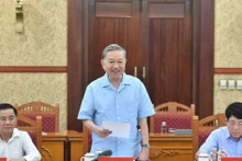 Máximo líder vietnamita preside reunión del Subcomité de Documentos del XIV Congreso Nacional del PCV.