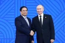 El presidente de la Federación de Rusia, Vladimir Putin, titular del Grupo BRICS en 2024, recibió al primer ministro vietnamita, Pham Minh Chinh. (Foto: VNA) 