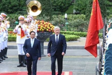 [Foto] Premier de Vietnam preside ceremonia de bienvenida a su homólogo de Kirguistán