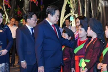 [Foto] Bac Ninh celebra un acto para conmemorar coronación del rey Ly Thai To 