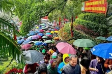Decenas de miles de personas visitan el Templo de los Reyes Hung (Fuente: Du Lich Phu Tho)