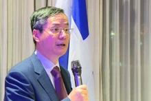 El embajador vietnamita en Canadá, Pham Vinh Quang, habla en el evento (Fuente: VNA)