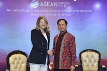 AMM-56: Canciller vietnamita se reúne con homólogos de otros países