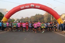 Celebran carrera por la salud en ciudad vietnamita de Pleiku 