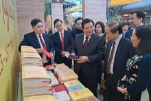 El director de la Academia Nacional de Política Ho Chi Minh, Nguyen Xuan Thang en el evento. 