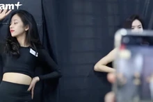 Cursos de poses para lindas fotografías acaparan atención de jóvenes vietnamitas
