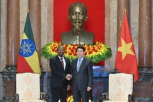 [Foto] Presidente de Vietnam sostiene encuentro con el premier de Etiopía
