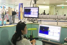 Trabajadores en el aeropuerto internacional de Tan Son Nhat (Foto: VNA)
