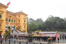 La ceremonia se celebra en el Palacio Presidencial en Hanói. 