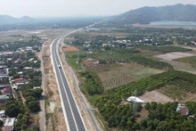 Autopista Cam Lam-Vinh Hao antes de su inauguración (Foto: VNA)
