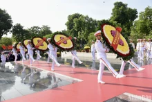 Rinden homenaje a los héroes en el Día de los Inválidos de Guerra y Mártires de Vietnam
