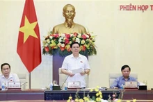 El presidente de la Asamblea Nacional de Vietnam, Vuong Dinh Hue, intervino en la sesión (Fuente: VNA)