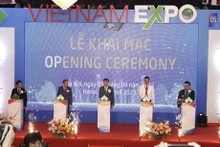 En la ceremonia de inauguración de la feria Vietnam Expo (Foto: VNA)