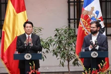 [Foto] Presidentes de Vietnam y Chile presencian la firma de acuerdos de cooperación bilateral