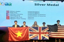 Estudiantes vietnamitas ganan premio en Olimpiada Internacional de Astronomía y Astrofísica.