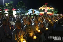 Celebran réquiem en homenaje a mártires por 50 años de Reunificación Nacional de Vietnam.