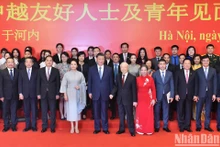 [Foto] Dirigentes partidistas de Vietnam y China se reúnen con intelectuales y jóvenes