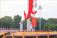 [Foto] Ceremonia de izamiento de bandera por el Día Nacional de Vietnam