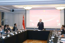 El secretario general del Partido Comunista de Vietnam, To Lam, interviene en el encuentro. (Fotografía: VNA)