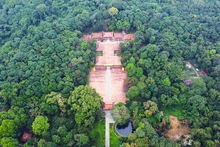 El conjunto de vestigios de Lam Kinh a vista de pájaro. (Fotografía: Nhan Dan)