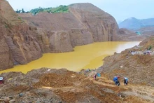 Colapso de la mina de jade en Myanmar cobra víctimas. (Fotografía: AFP)