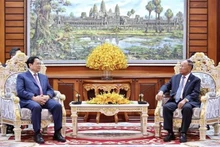 El primer ministro de Vietnam, Pham Minh Chinh, y el presidente de la Asamblea Nacional de Camboya, Samdech Heng Samrin. (Fotografía: VNA)