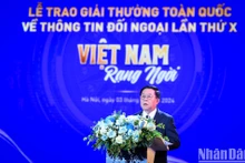 El miembro del Buró Político y del Secretariado del Comité Central del Partido Comunista de Vietnam y jefe de su Comisión de Comunicación y Educación, Nguyen Trong Nghia, interviene en el evento. (Fotografía: Nhan Dan)