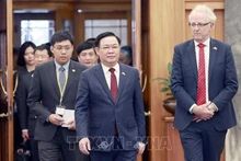 [Foto] Presidente del Parlamento vietnamita recibido según ritual de indígenas neozelandeses