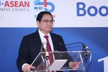 El primer ministro de Vietnam, Pham Minh Chinh, interviene en la cita. (Fotografía: VNA)