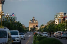 Una calle en la capital Vientián. (Fotografía: VNA)