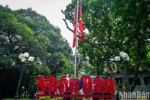 Hanói iza la bandera a media asta en señal de duelo nacional por el deceso del secretario general Nguyen Phu Trong