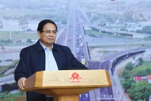 El primer ministro de Vietnam, Pham Minh Chinh, interviene en la reunión. (Fotografía: Nhan Dan)