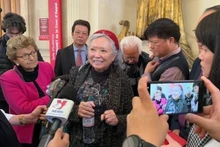 Hélène Luc siempre ha apoyado la batalla legal de Tran To Nga contra el Grupo Monsanto y varias otras empresas químicas que suministraron Agente Naranja (AO)/dioxina al ejército estadounidense durante la guerra de Vietnam. (Fotografía: VNA)
