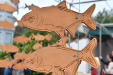 Visitar “aldea de peces de madera” en provincia vietnamita de Nghe An