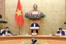 [Foto] Premier vietnamita dirige reunión mensual sobre formulación de leyes