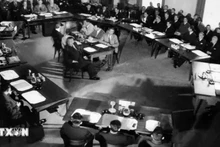 Sesión inaugural de la Conferencia de Ginebra sobre Indochina, el 8 de mayo de 1954. (Fotografía: Archivo de VNA)
