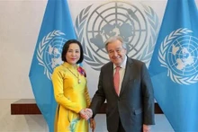 La vicepresidenta de la Asamblea Nacional de Vietnam Nguyen Thi Thanh y el secretario general de la ONU, Antonio Guterres. (Fotografía: VNA)