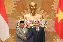 [Foto] Jefe del Legislativo vietnamita se reúne con presidente electo de Indonesia