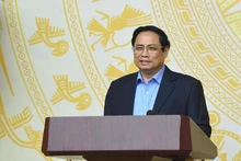 El primer ministro de Vietnam, Pham Minh Chinh, interviene en la reunión. (Fotografía: Nhan Dan)