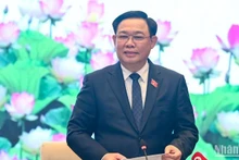 El presidente de la Asamblea Nacional de Vietnam, Vuong Dinh Hue, interviene en el encuentro. (Fotografía: Nhan Dan)