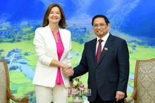 [Foto] Premier vietnamita se reúne con canciller de Eslovenia